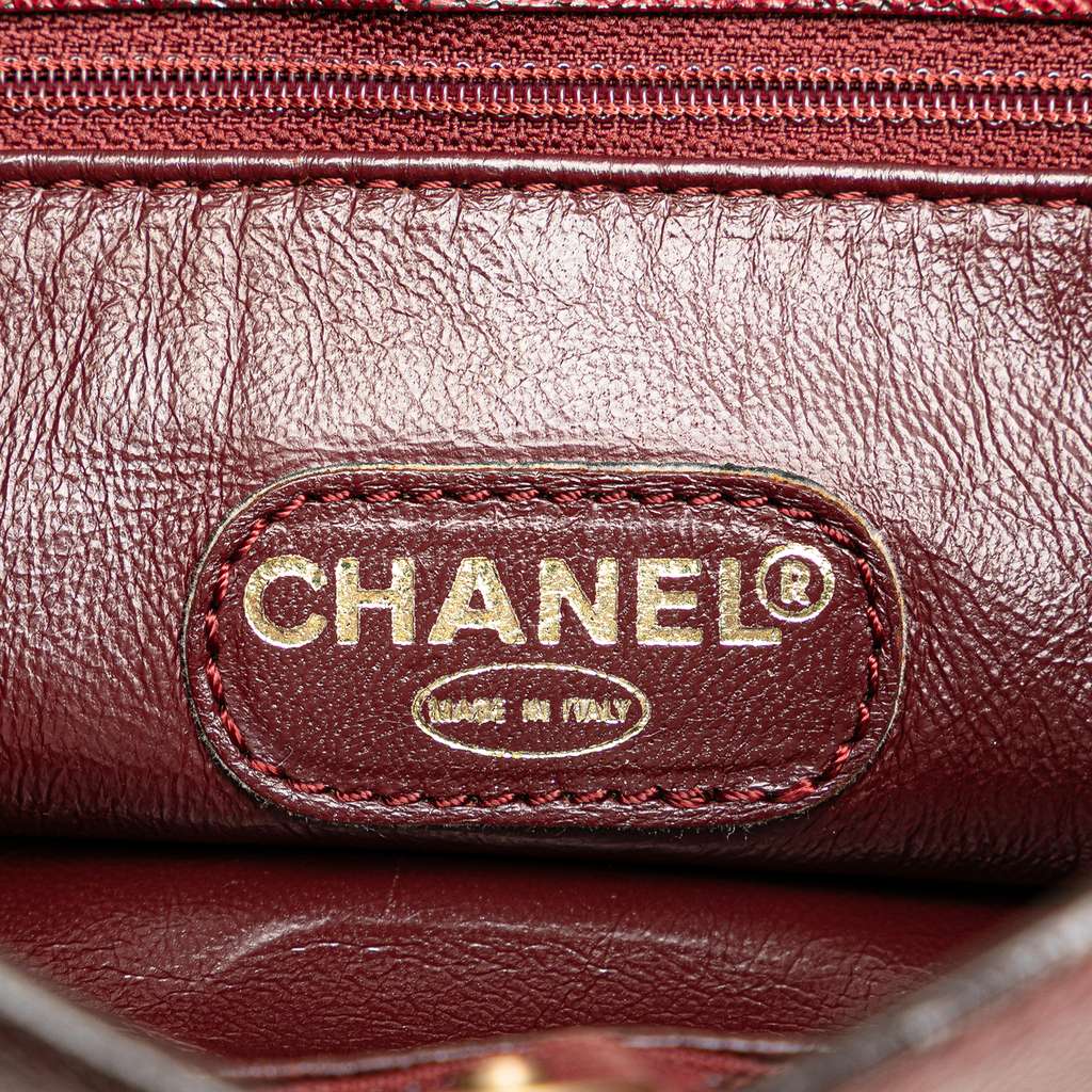 Chanel Caviar Logo Tote Red Leather Good condition - Box View