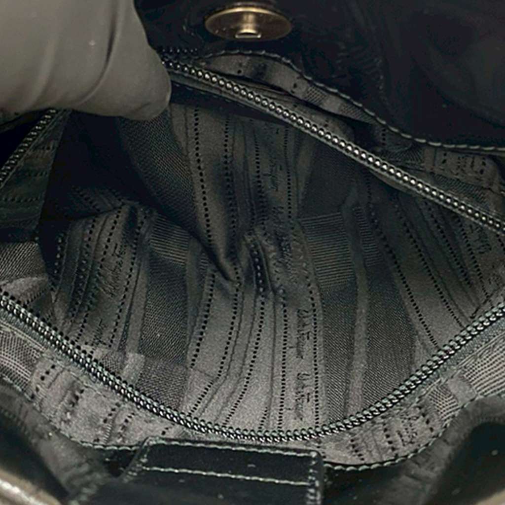 Salvatore Ferragamo Leather Vara Bow Shoulder Bag Black Leather Good condition - Box View