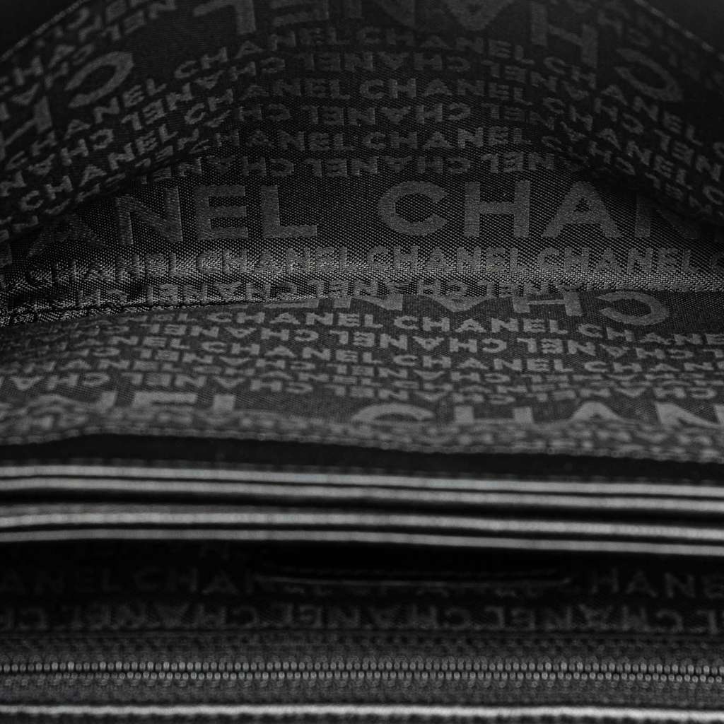 Chanel Choco Bar Calfskin Camellia No. 5 CC Shoulder Bag Black Leather Good condition - Box View