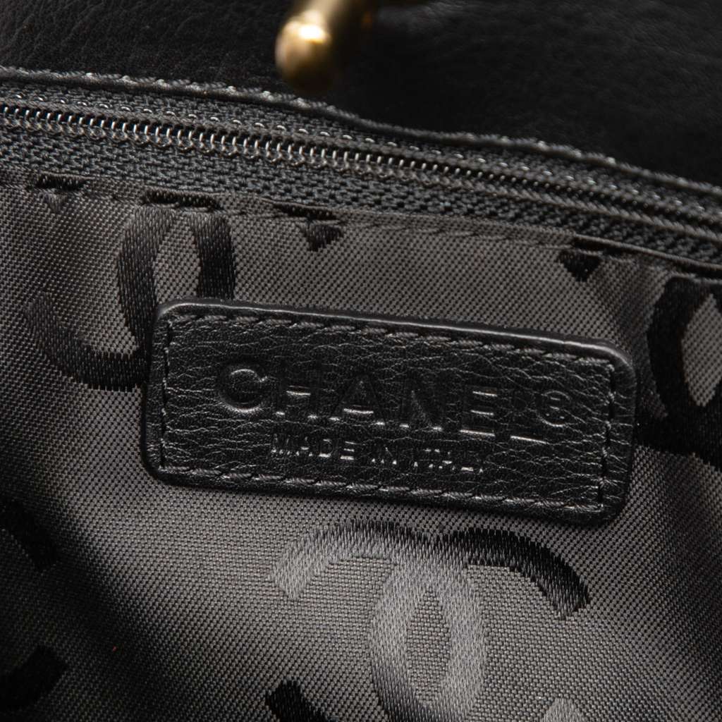 Chanel CC Lambskin Turnlock Satchel Black Leather Good condition - Box View