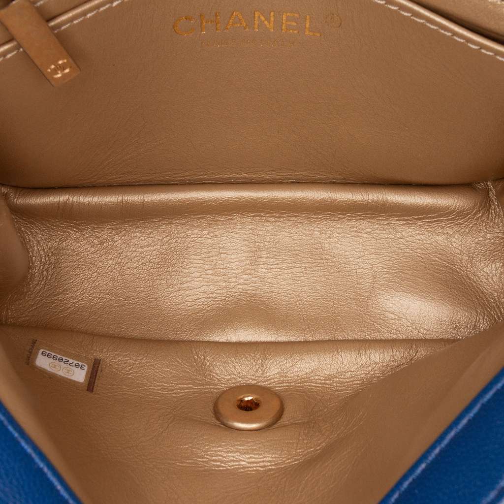 Chanel Mini Rectangular Classic Lambskin Pearl Crush Single Flap Blue Leather Good condition - Model View