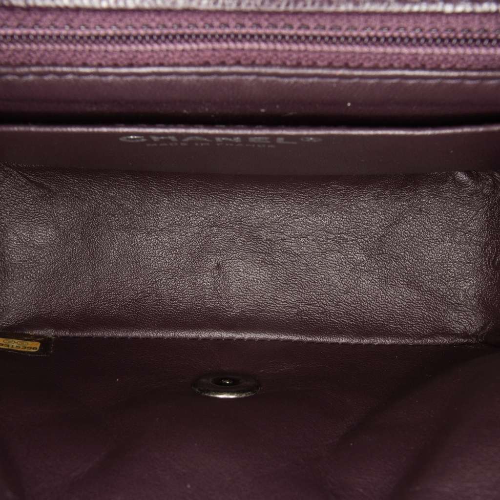 Chanel Mini Square Classic Caviar Single Flap Purple Leather Good condition - Model View