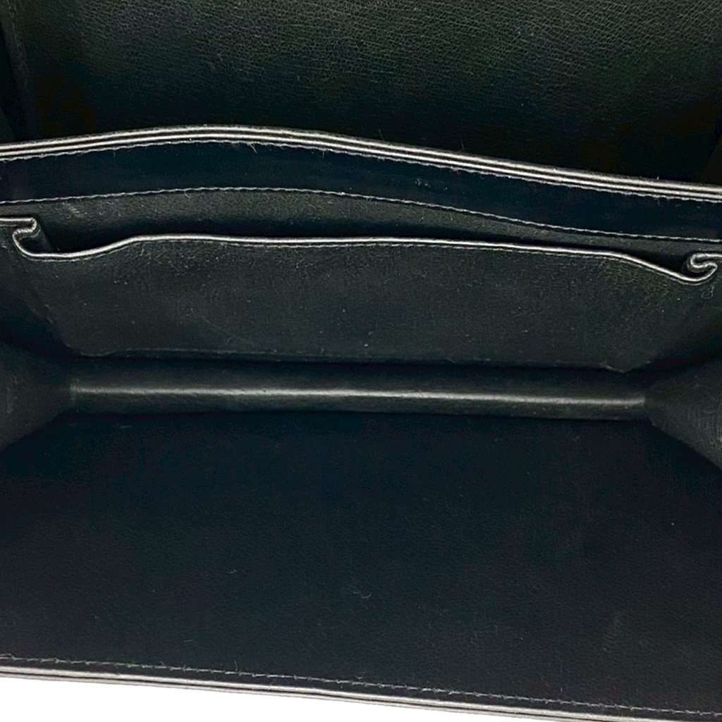 Gucci Leather Top Handle Bag Black Leather Good condition - Model View