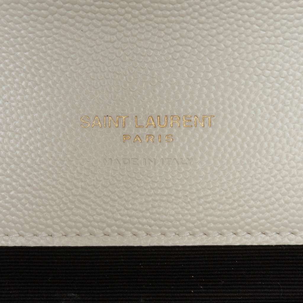 Saint Laurent Grain De Poudre Matelasse Cassandre Flap Pouch White Leather Good condition - Box View