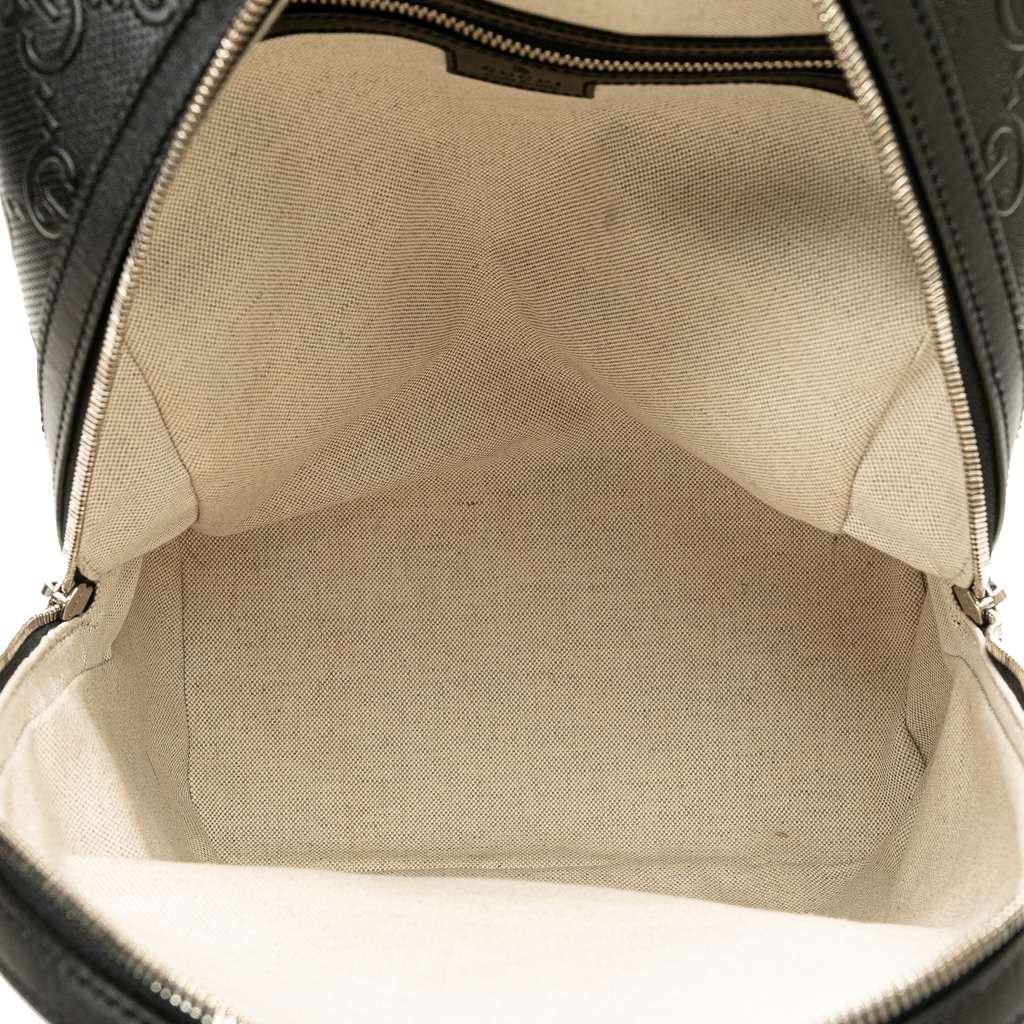 Gucci GG Embossed Backpack Black Leather Good condition - Model View