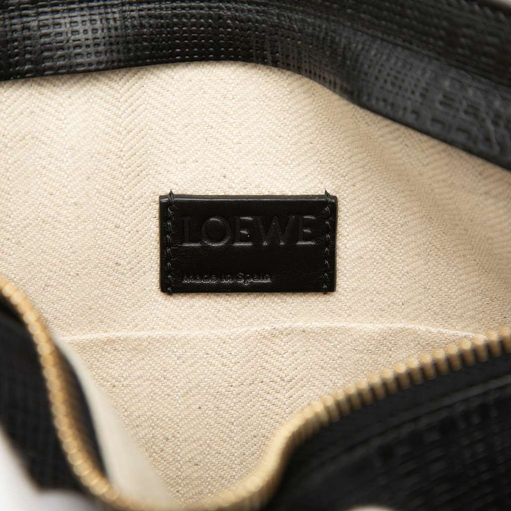 Loewe Leather Anagram T Clutch Black Leather Good condition - Box View