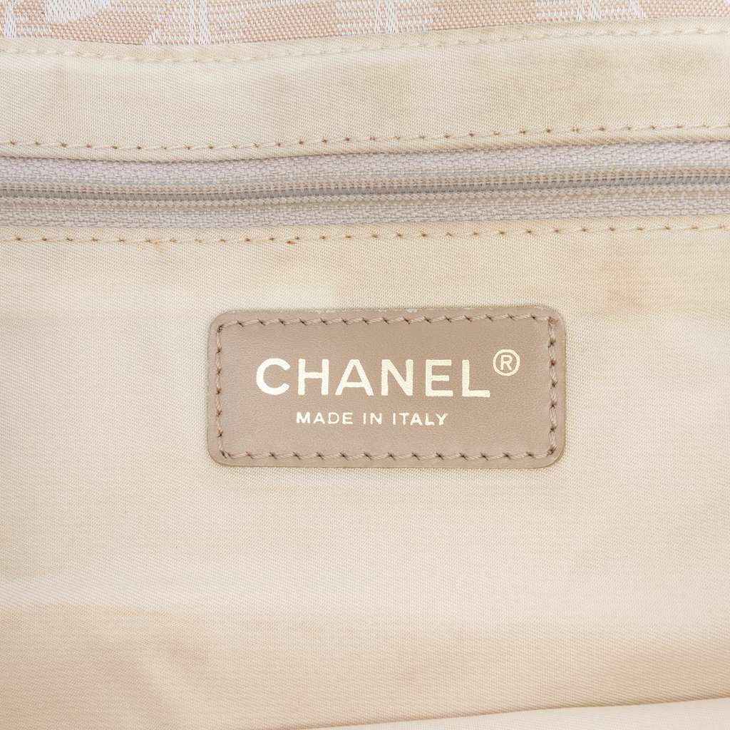 Chanel New Travel Line Nylon Tote Brown Good condition - Box View