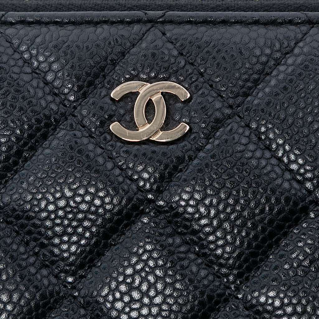 Chanel CC Quilted Caviar Zip Pouch Black Leather Good condition - Box View