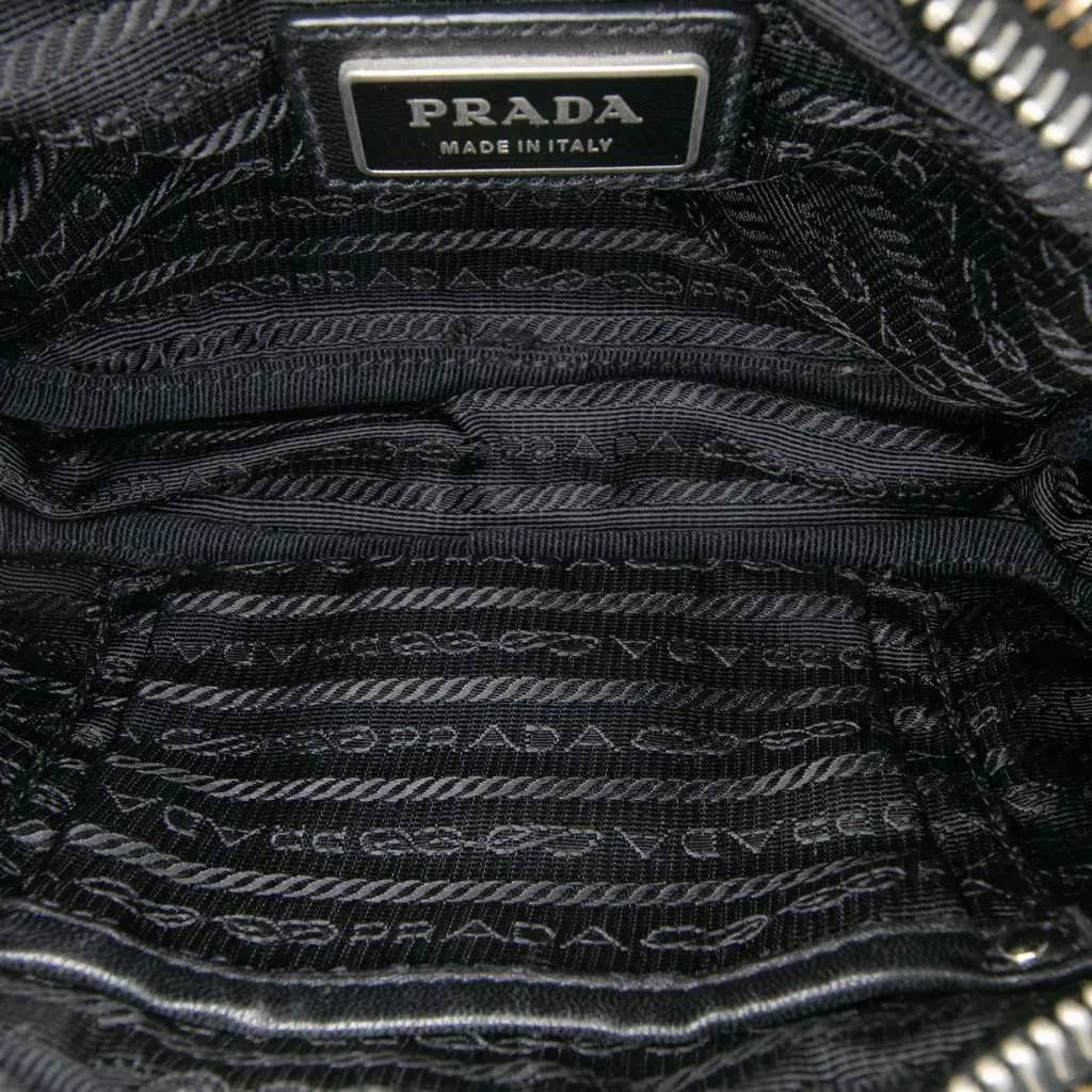 Prada Tessuto Fiocco Bow Crossbody Black Very good - Model View