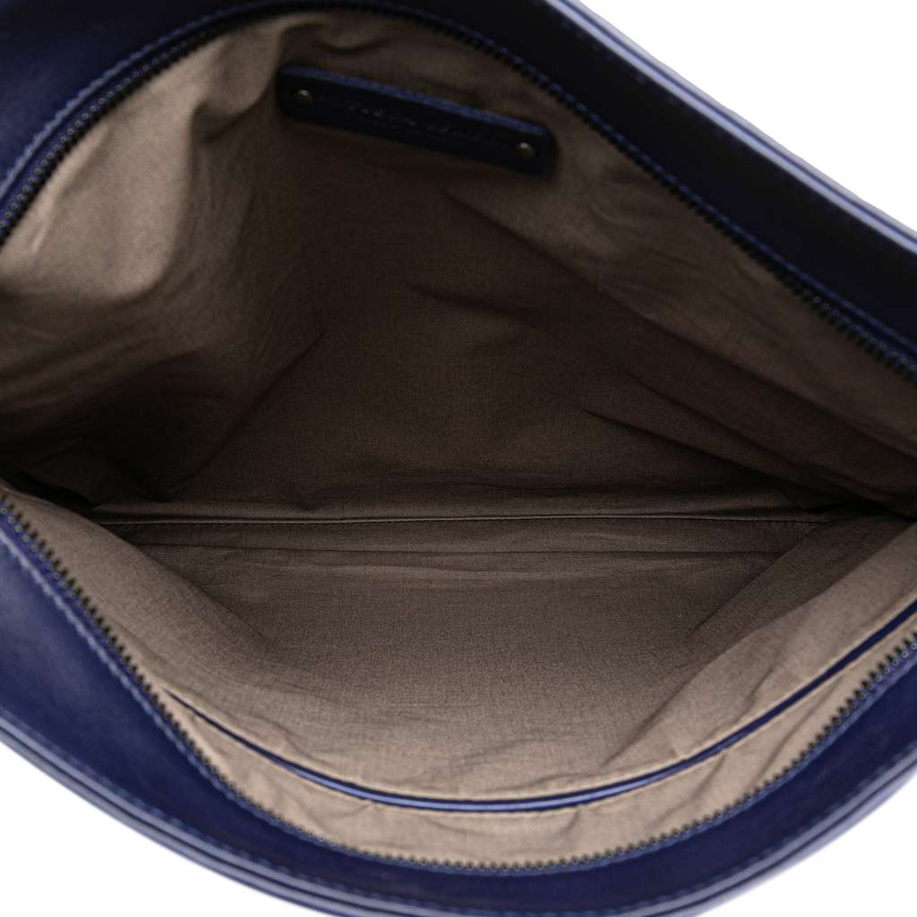 Bottega Veneta Nappa Intrecciato Crossbody Blue Leather Good condition - Model View