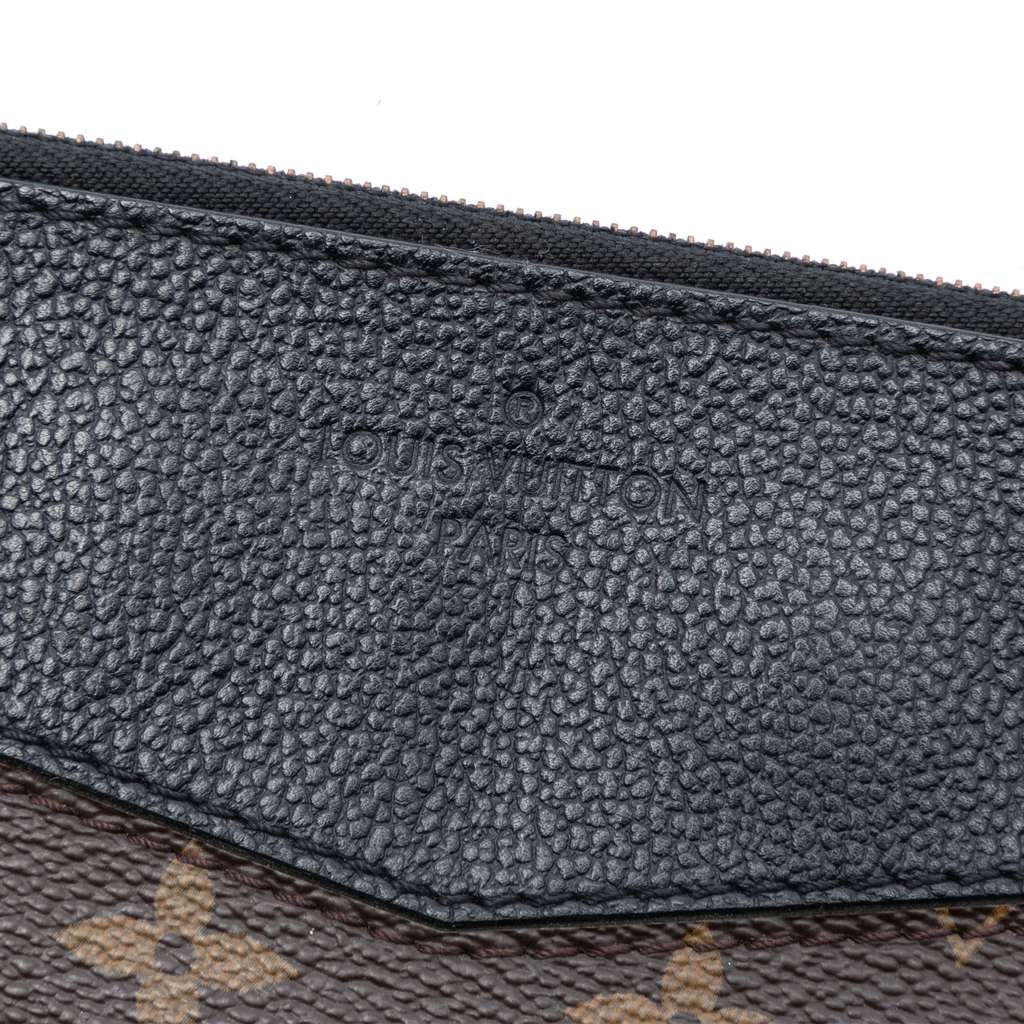 Louis Vuitton Monogram Daily Pouch Brown Good condition - Box View