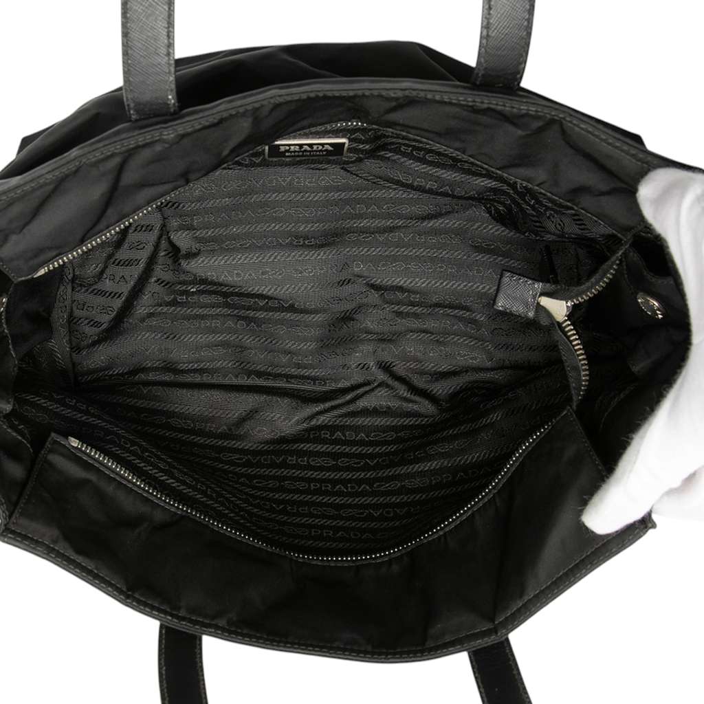 Prada Saffiano Trimmed Tessuto Tote Black Good condition - Model View