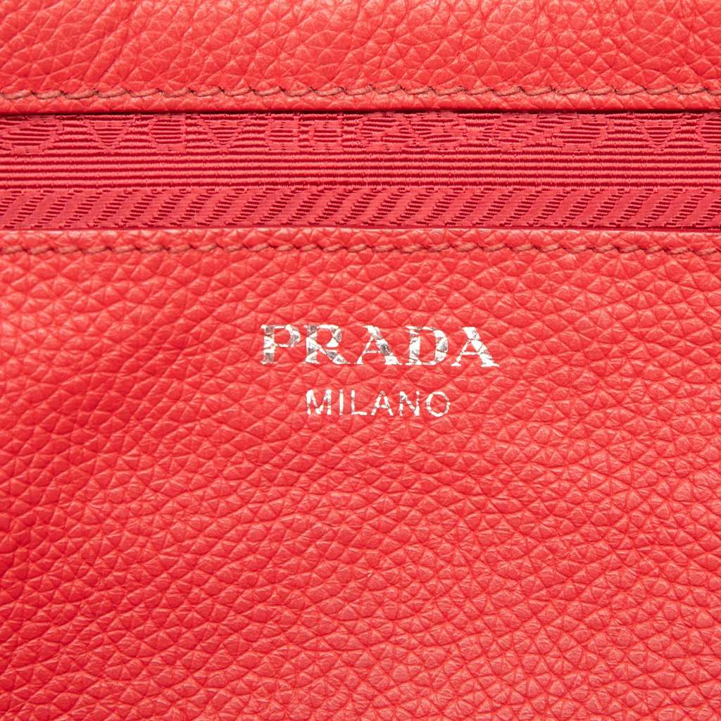 Prada Vitello Daino Tote Red Leather Good condition - Box View