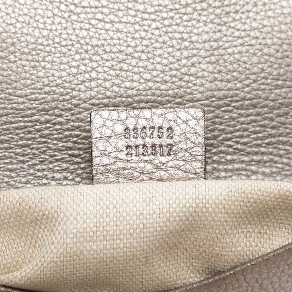 Gucci Medium Metallic Leather Soho Chain Flap Crossbody Gold Leather Good condition - Box View