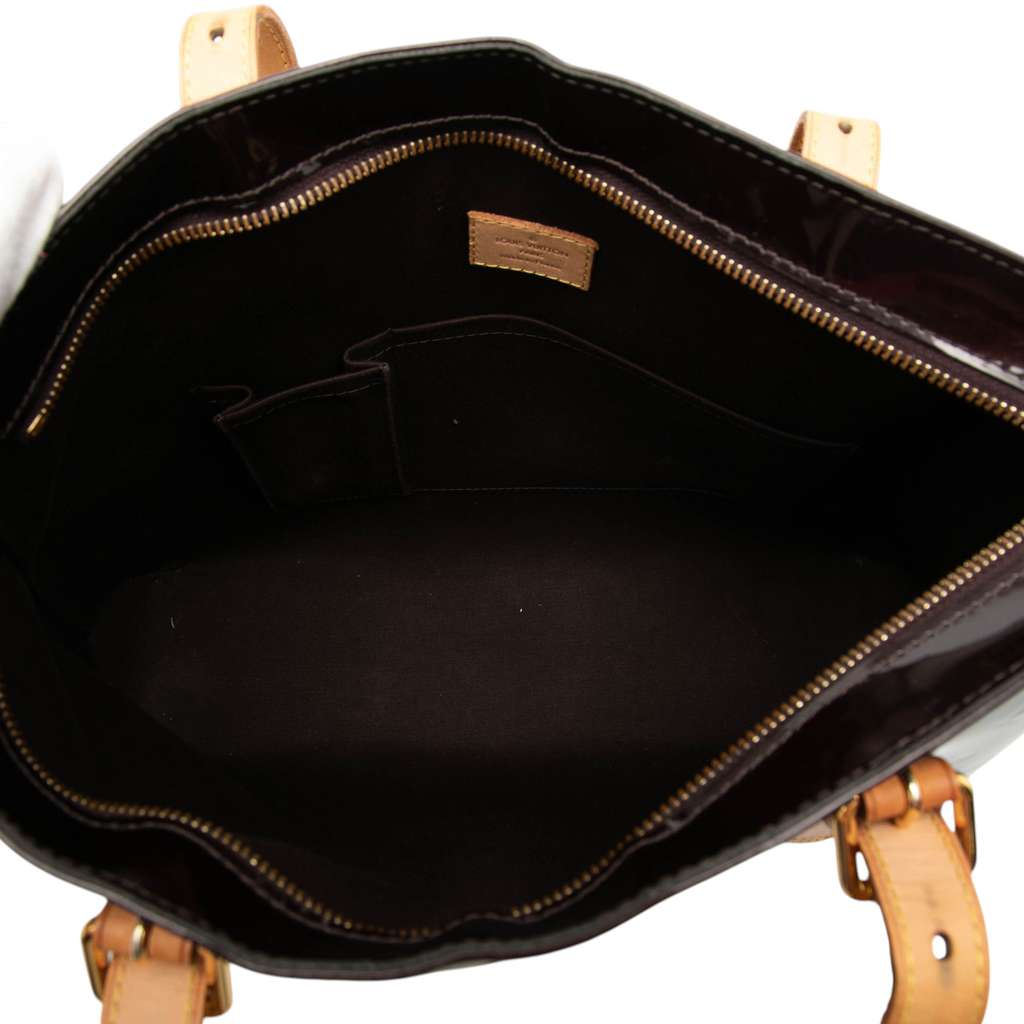 Louis Vuitton Monogram Vernis Brentwood Purple Leather Fair condition - Model View