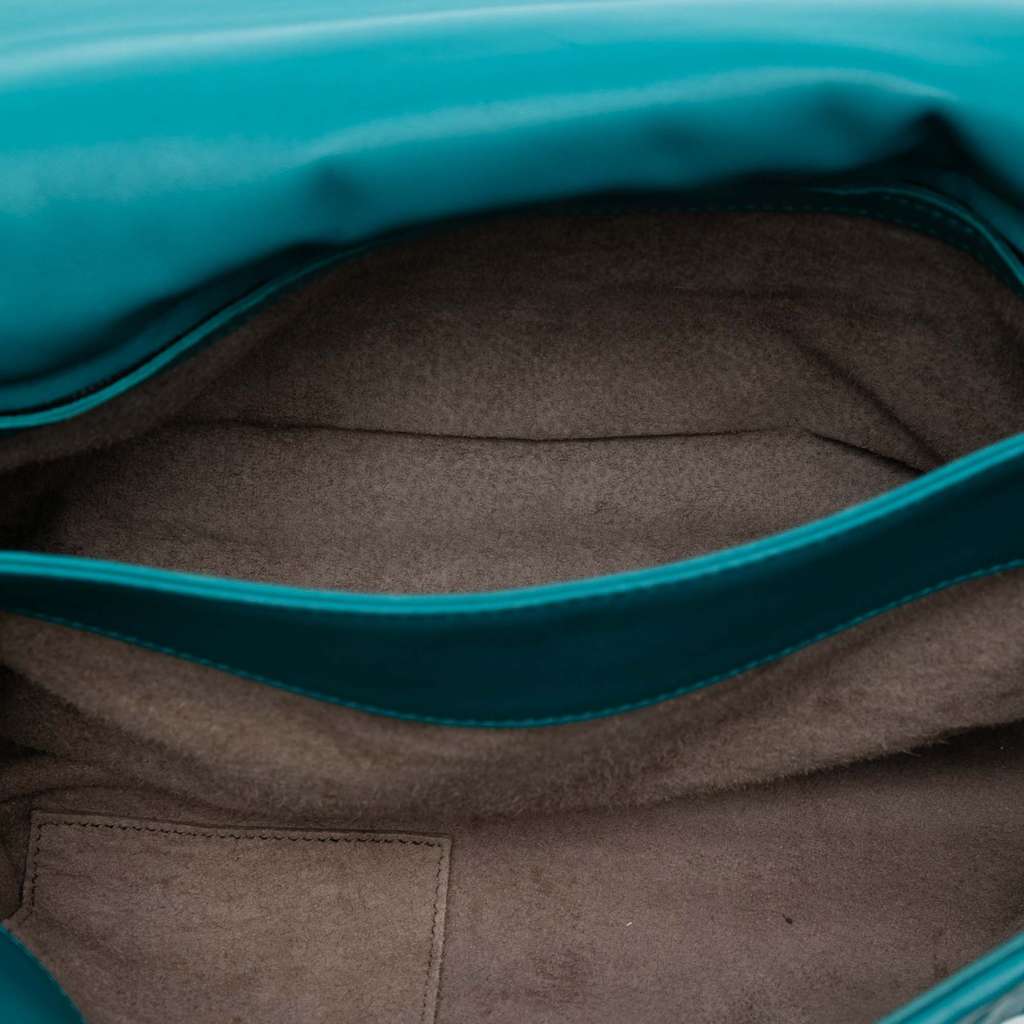 Bottega Veneta Medium Nappa Intrecciato Olimpia Shoulder Bag Blue Leather Good condition - Model View