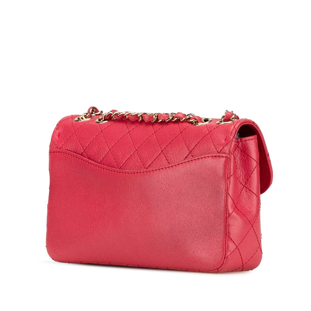 Chanel Medium Quilted Goatskin Coco Curve Flap Red Leather Good condition - Back View