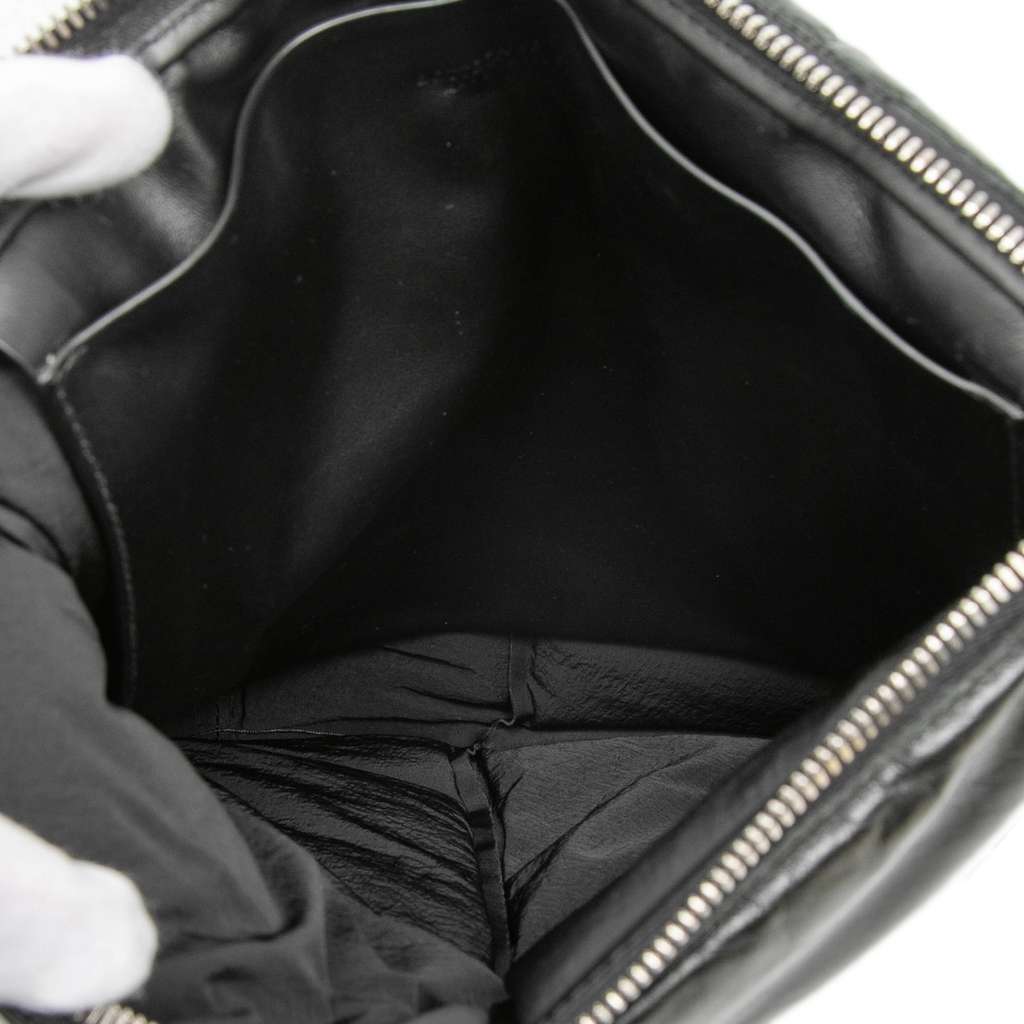 Bottega Veneta Leather Intrecciato Padded Square Pouch Black Leather Good condition - Model View