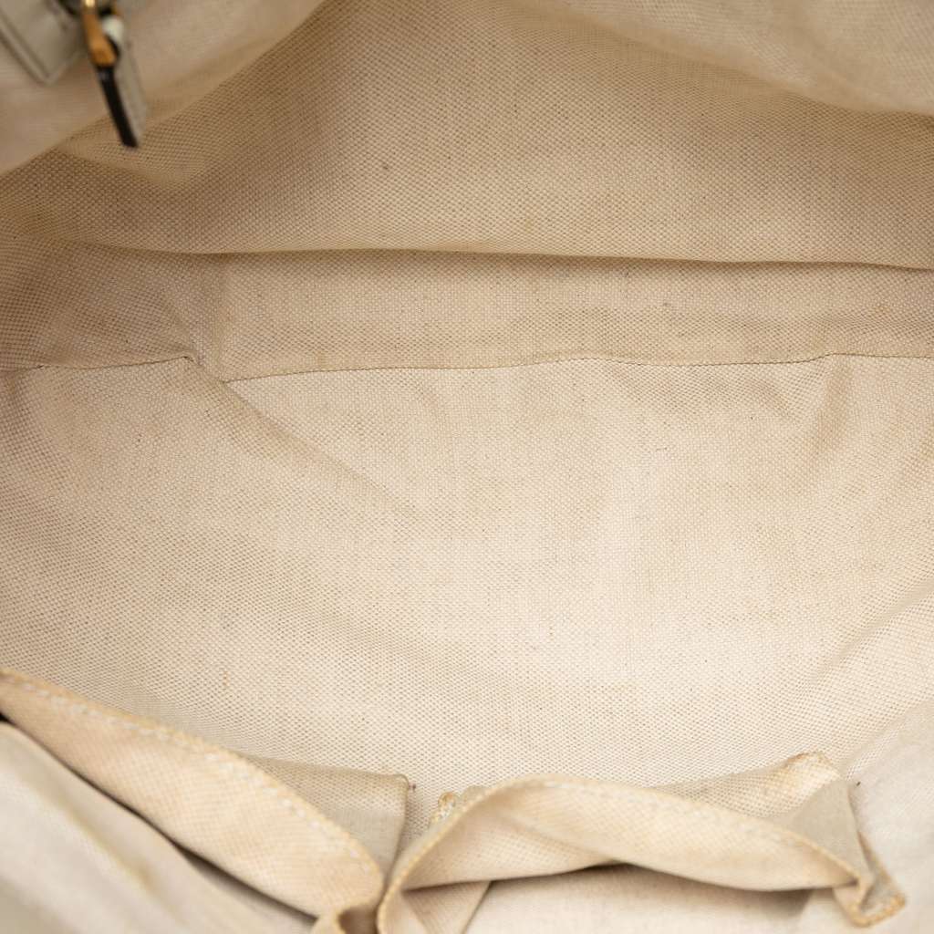 Gucci Guccissima Scarlett Tote White Leather Good condition - Model View