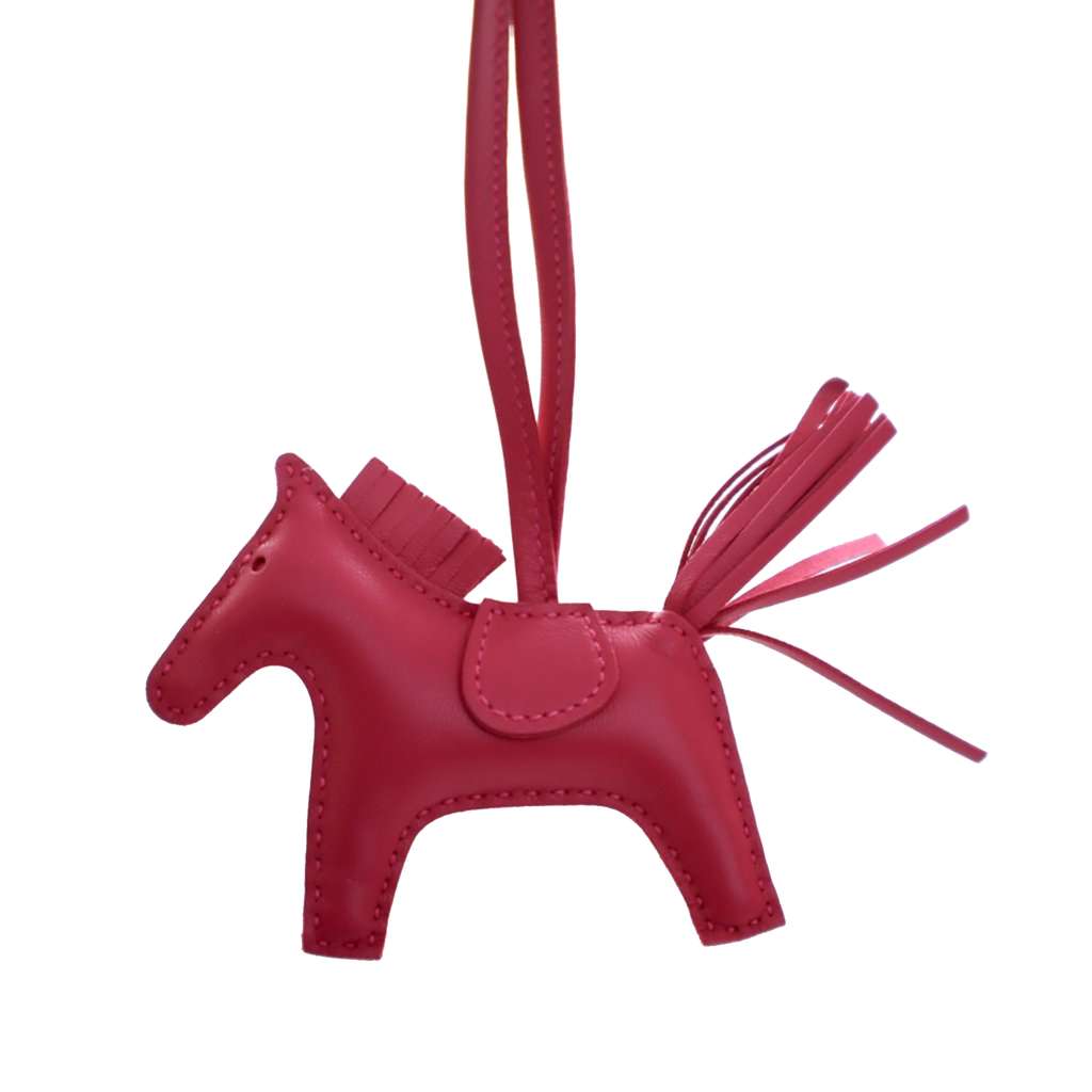 Hermès Milo Lambskin Grigri Rodeo Bag Charm PM Pink Leather Good condition - Model View