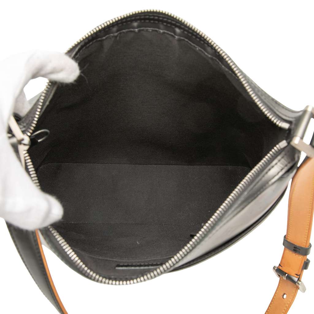 Louis Vuitton Monogram Mat Sutter Grey Leather Good condition - Model View