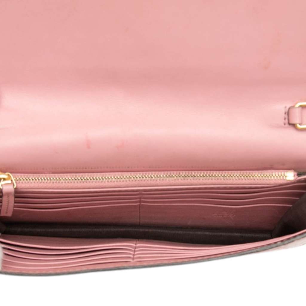 Gucci Guccissima Interlocking G Wallet On Chain Pink Leather Good condition - Model View