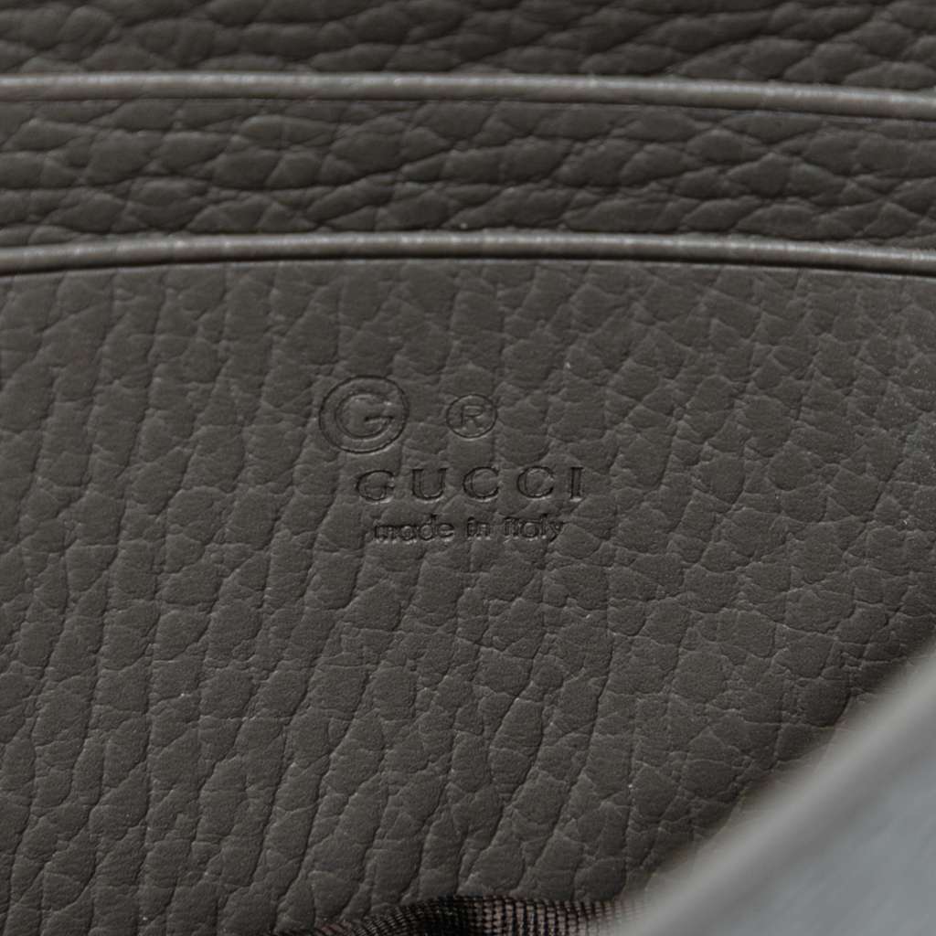 Gucci Interlocking G Dollar Calfskin Wallet on Chain Grey Leather Good condition - Box View