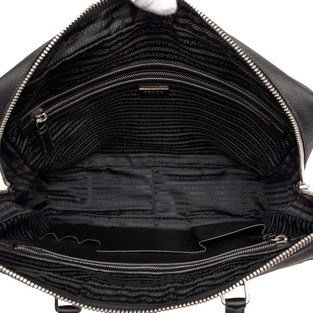 Prada Saffiano Business Bag Black Leather Good condition - Model View
