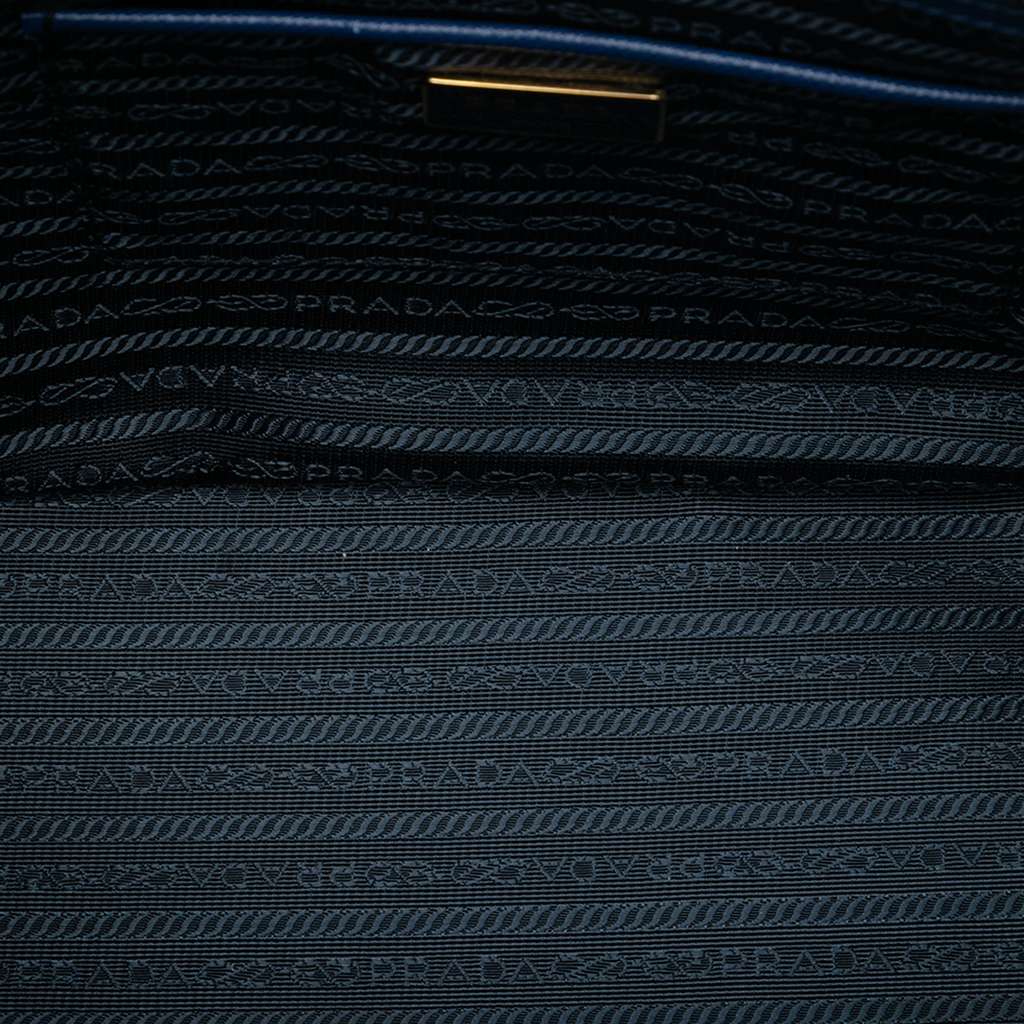 Prada Medium Saffiano Lux Galleria Double Zip Satchel Blue Leather Good condition - Model View