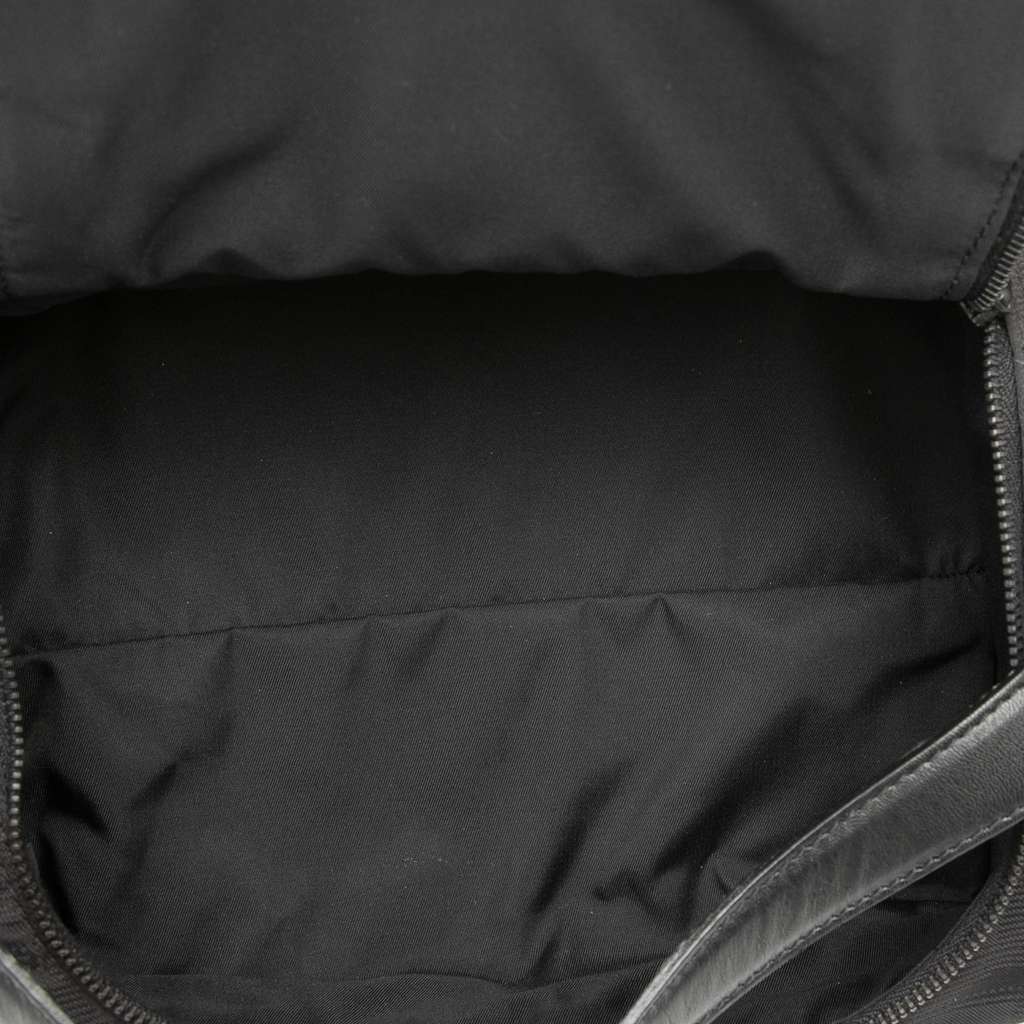 Chanel New Travel Line Nylon Vanity Bag Black Good condition - Model View