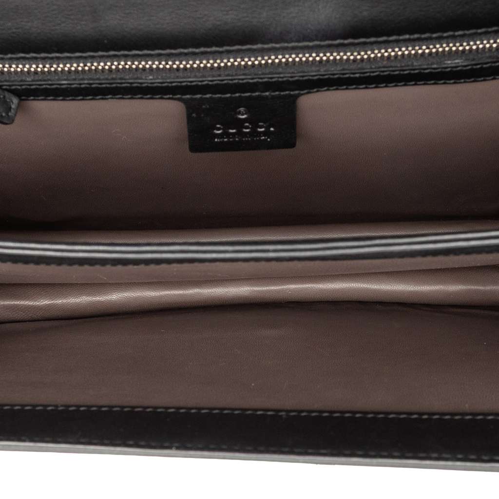 Gucci Medium Patent Dollar Interlocking G Crossbody Black Leather Good condition - Model View