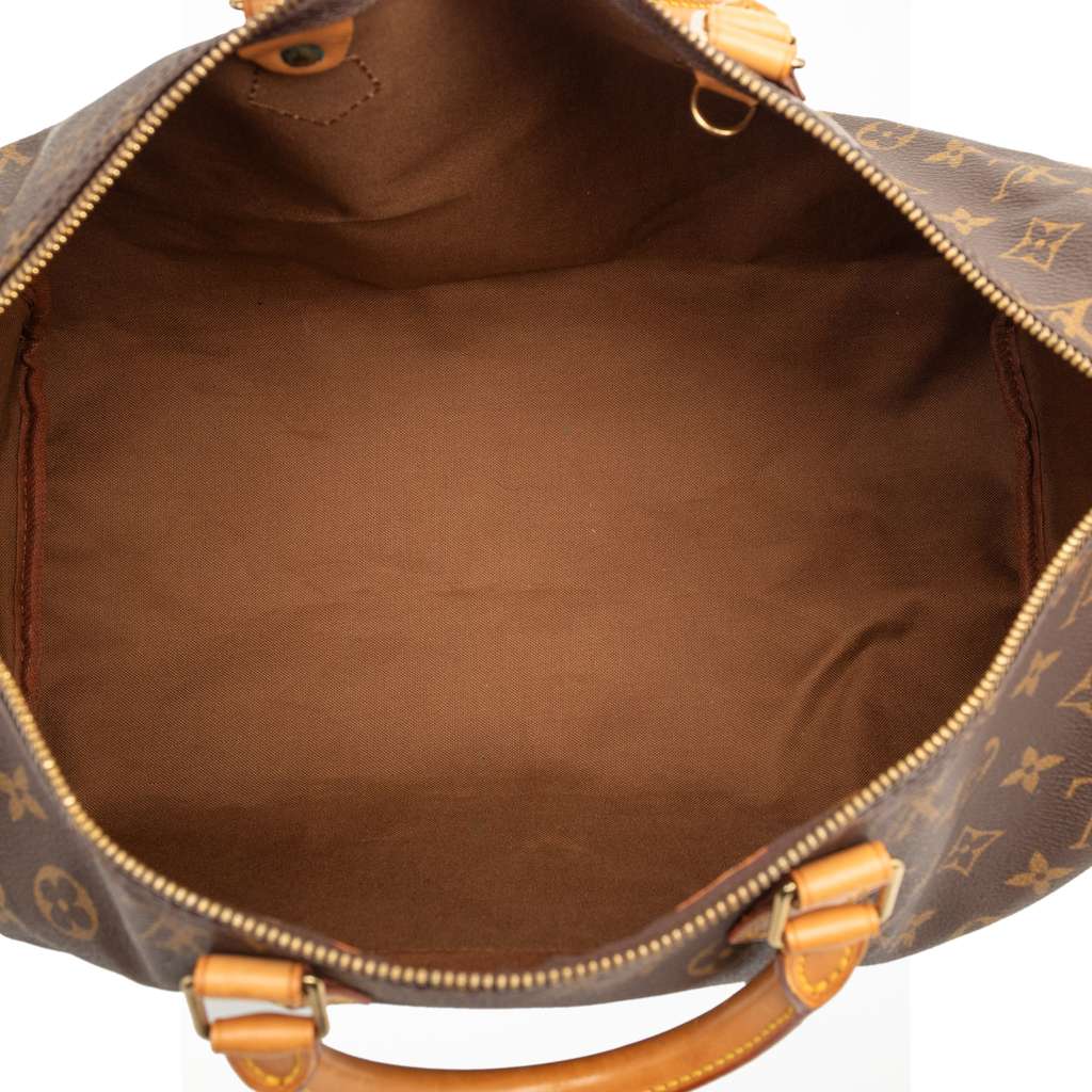 Louis Vuitton Monogram Speedy 40 Brown Fair condition - Model View