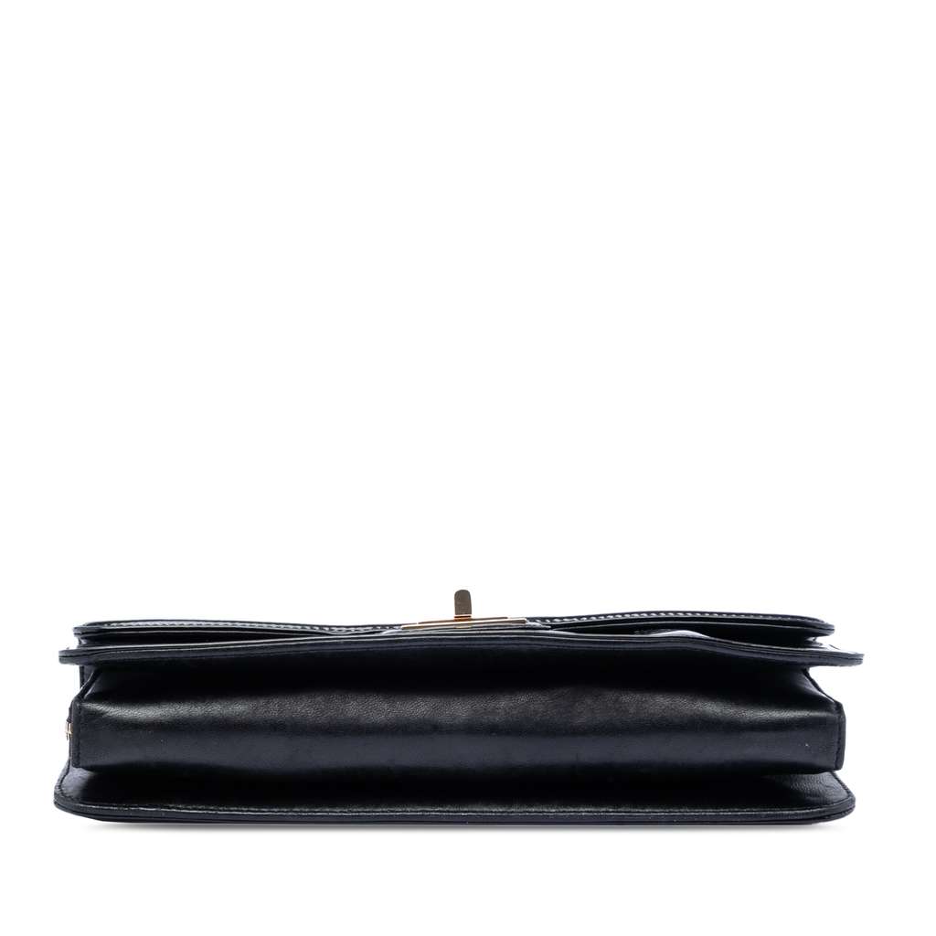 Chanel Patent Reissue 2.55 East West Flap Black Leather Good condition - Inside View