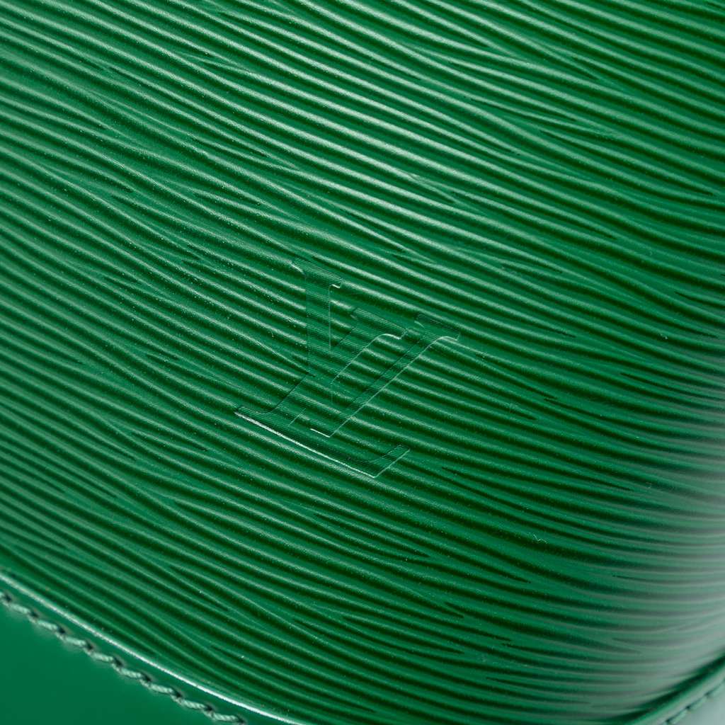 Louis Vuitton Epi Alma GM Green Leather Good condition - Box View