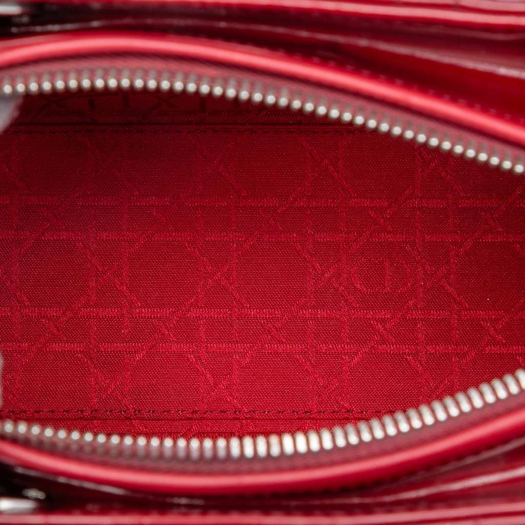 Dior Medium Patent Cannage Lady Dior Red Leather Good condition - Model View