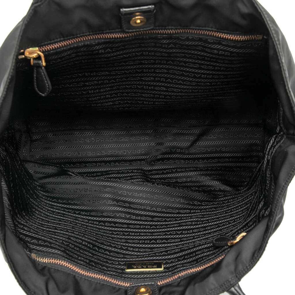 Prada Tessuto Tote Black Good condition - Model View