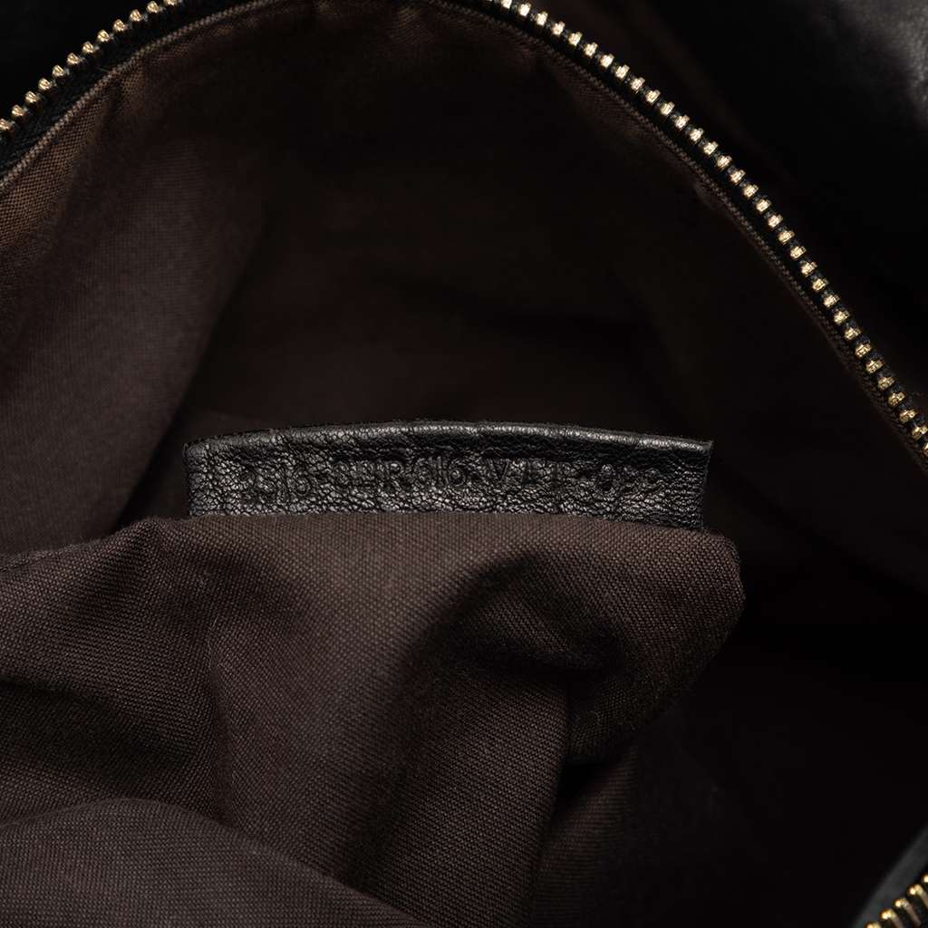 Fendi Large Pebbled Calfskin Mia Shoulder Bag Black Leather Good condition - Box View