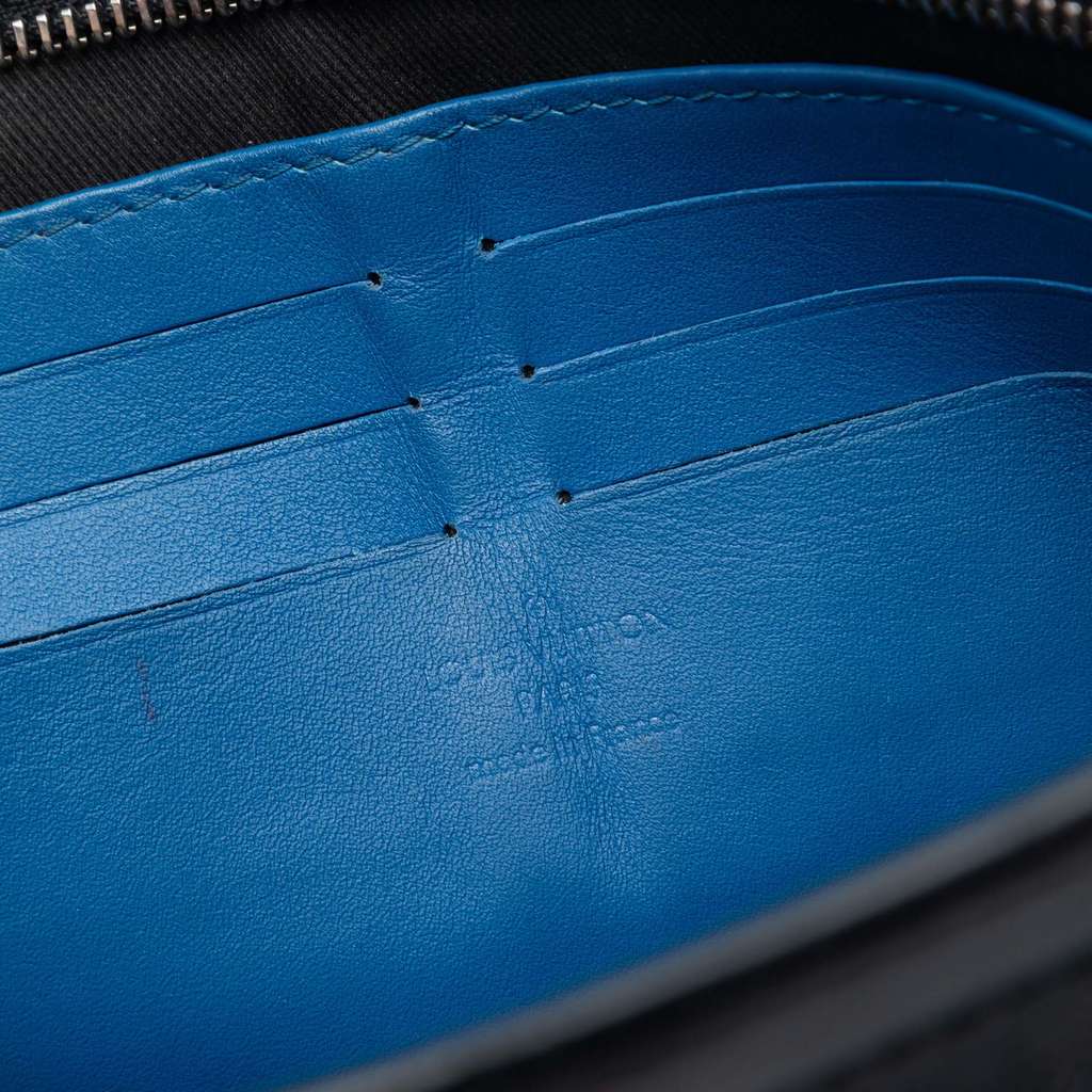 Louis Vuitton Damier Graphite Stripe Pochette Voyage MM Black Good condition - Box View