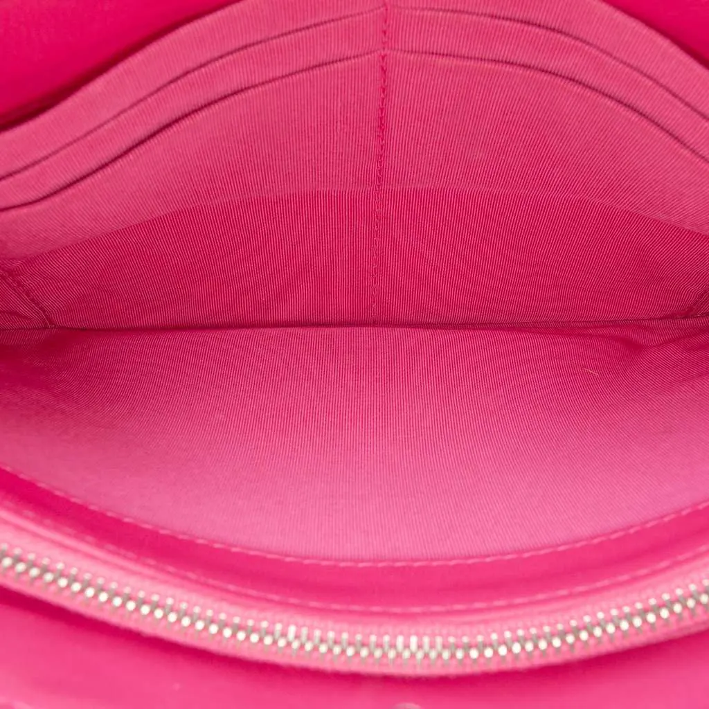 Chanel Quilted Caviar CC Enamel Double Zip Clutch Pink Leather Very good - Model View