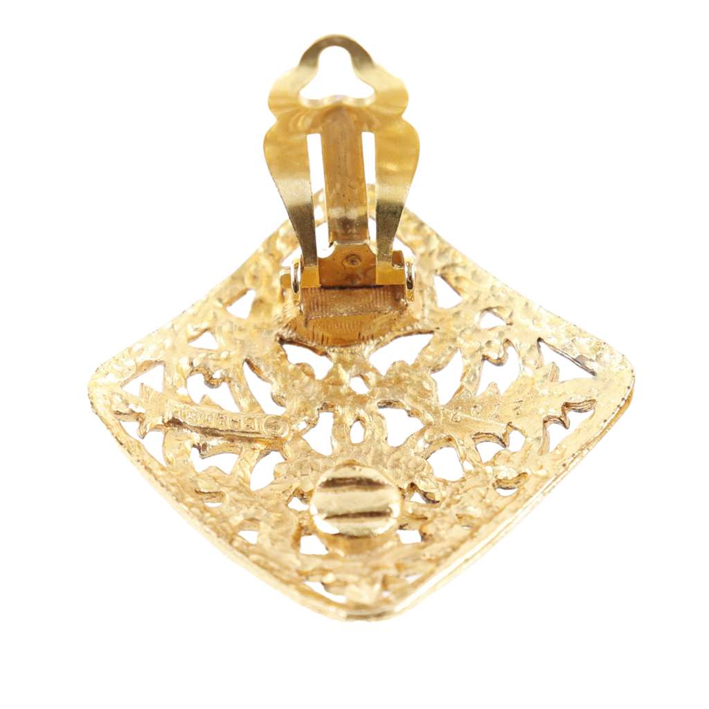 Chanel CC Gold Plated Square Clip On Earrings Gold Metal Good condition - Inside View