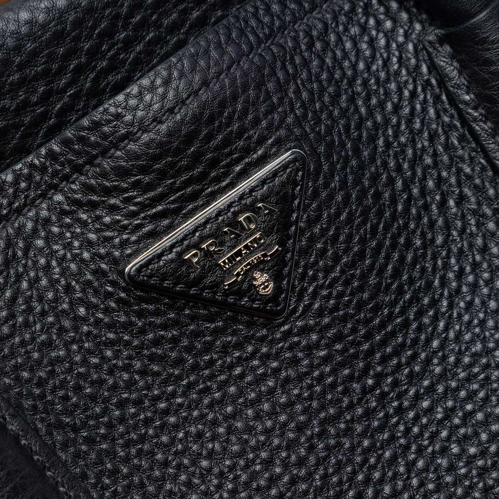 Prada Medium Vitello Daino Cuir Double Handle Satchel Black Leather Good condition - Box View