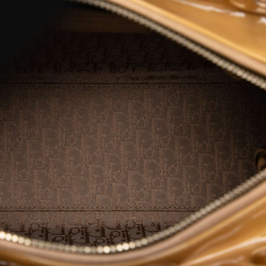 Dior Medium Patent Cannage Lady Dior Brown Leather Good condition - Model View