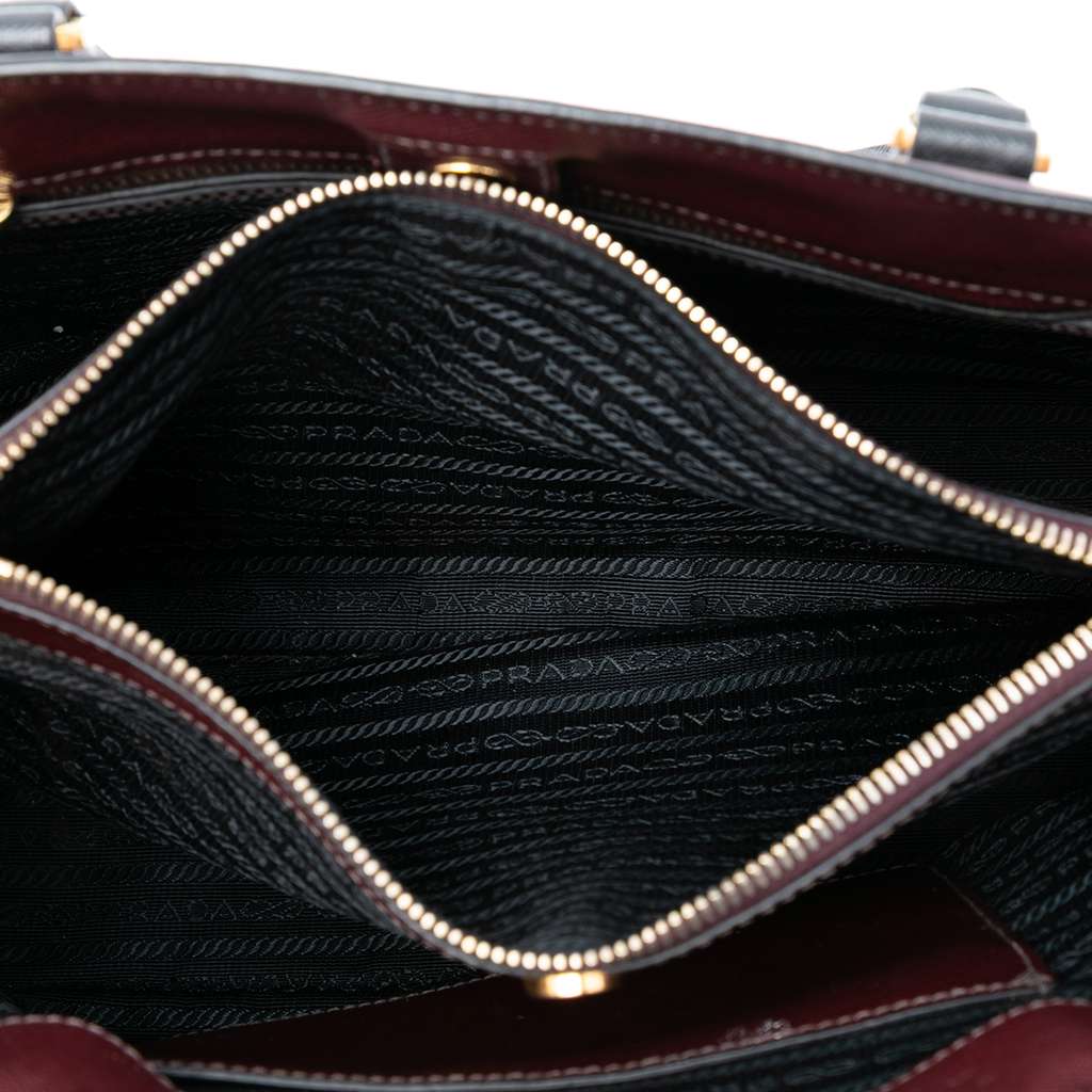 Prada Medium Bicolor Saffiano Lux Galleria Satchel Red Leather Good condition - Model View