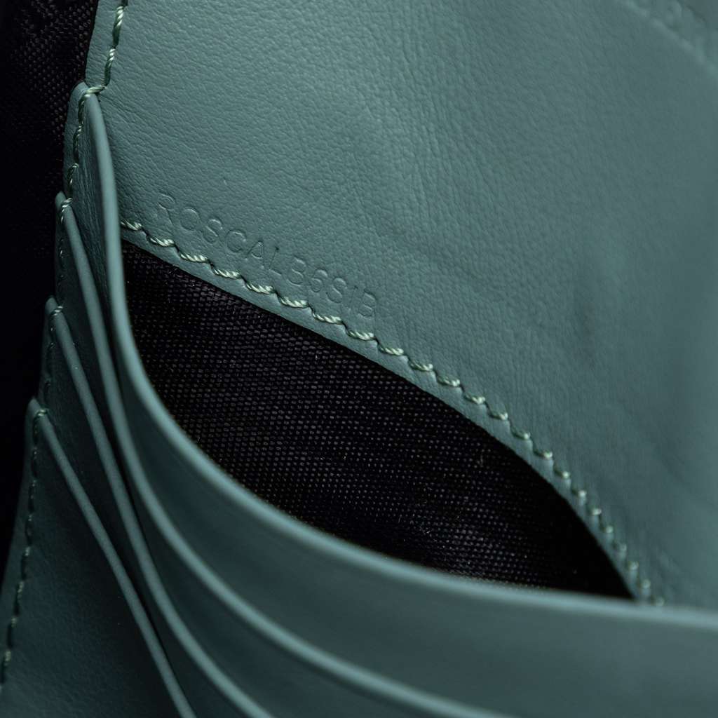 Burberry Haymarket Check Coated Canvas Peyton Crossbody Brown Canvas Good condition - Box View