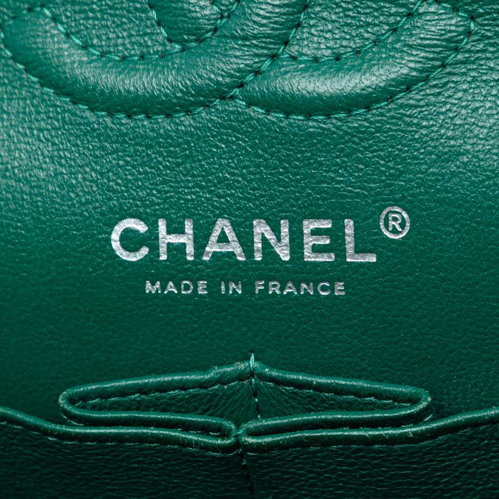 Chanel Small Classic Lambskin Double Flap Green Leather Good condition - Box View