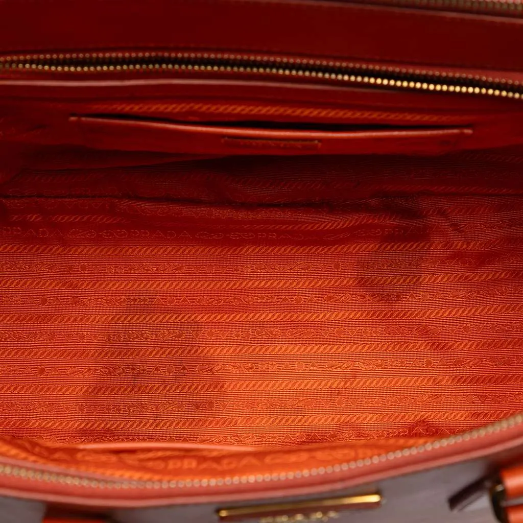 Prada Medium Saffiano Lux Galleria Double Zip Satchel Orange Leather Very good - Model View