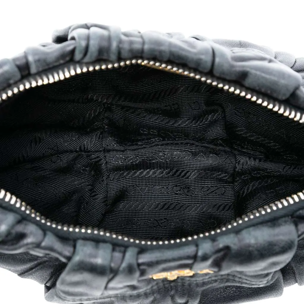 Prada Nappa Gaufre Wristlet Clutch Black Leather Very good - Model View