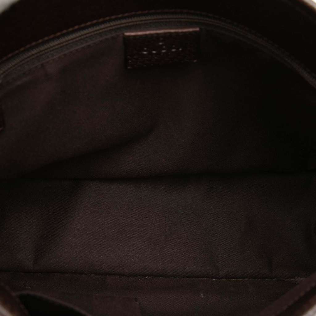 Gucci GG Canvas Eclipse Crossbody Brown Canvas Good condition - Model View