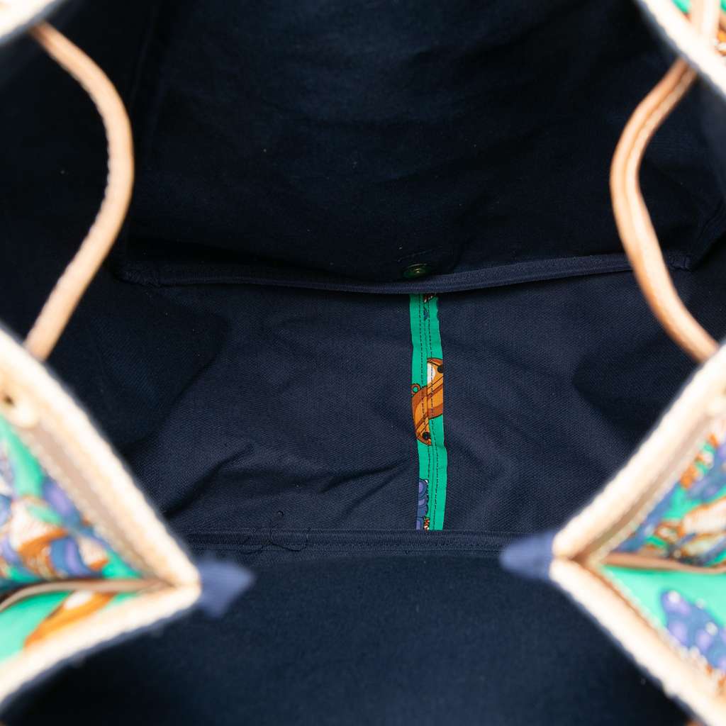 Loewe Coleccion Jerez Printed Canvas Travel Backpack Green Canvas Good condition - Model View