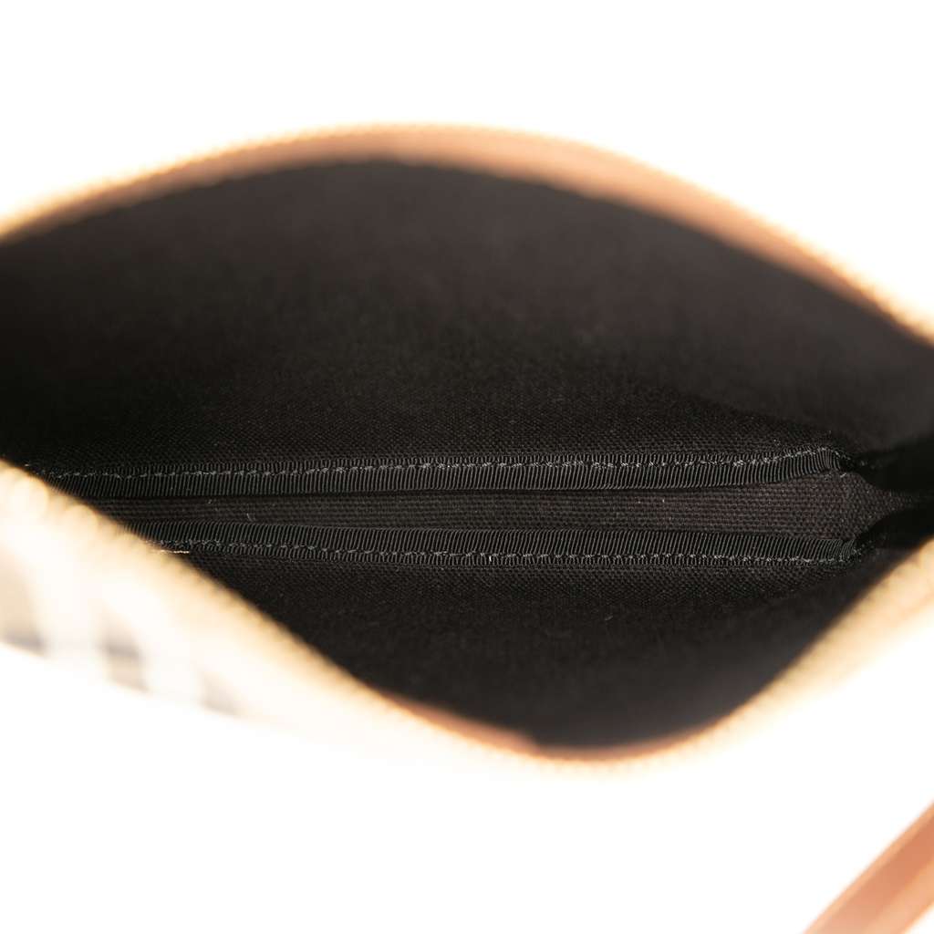 Burberry Haymarket Check Coated Canvas Crossbody Beige Good condition - Model View